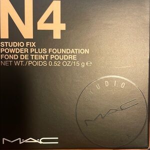 Original MAC Studio Fix Powder Plus Foundation N4 - Black Compact